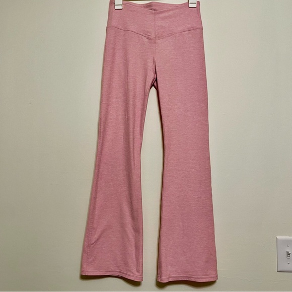 NWOT Fabletics HeatherFlex High-Waisted Mini Flare Leggings - Picture 3 of 5